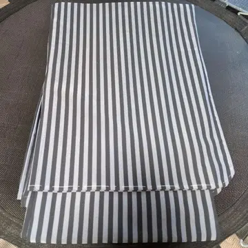스트라이프 기모노 블랙과 화이트