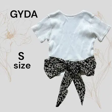 GYDA 제이다 새상품급 백리본 포함 티셔츠 티셔츠 화이트 반팔 리브