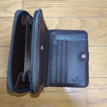다크 브라운 가죽 접이식 지갑 로즈 패턴