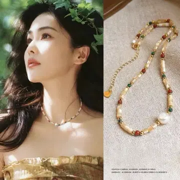 화이트 사슴 바이 루 착용 펄 비즈 초커 목걸이