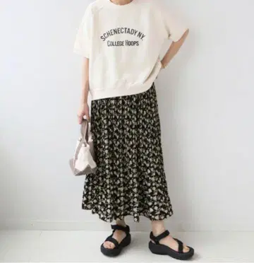 꽃무늬 플리츠 롱 스커트 JOURNAL STANDARD relum