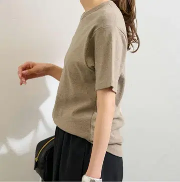 FRAMeWORK GICIPI/지치피 GRONGO 티셔츠 베이지