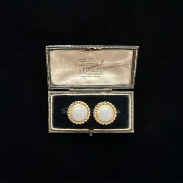 Vintage earring grosse 펄 귀찌