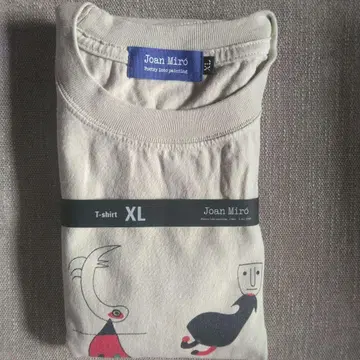새상품 Joan Micro 조안 미로 미로전 티셔츠 XL 그레이지