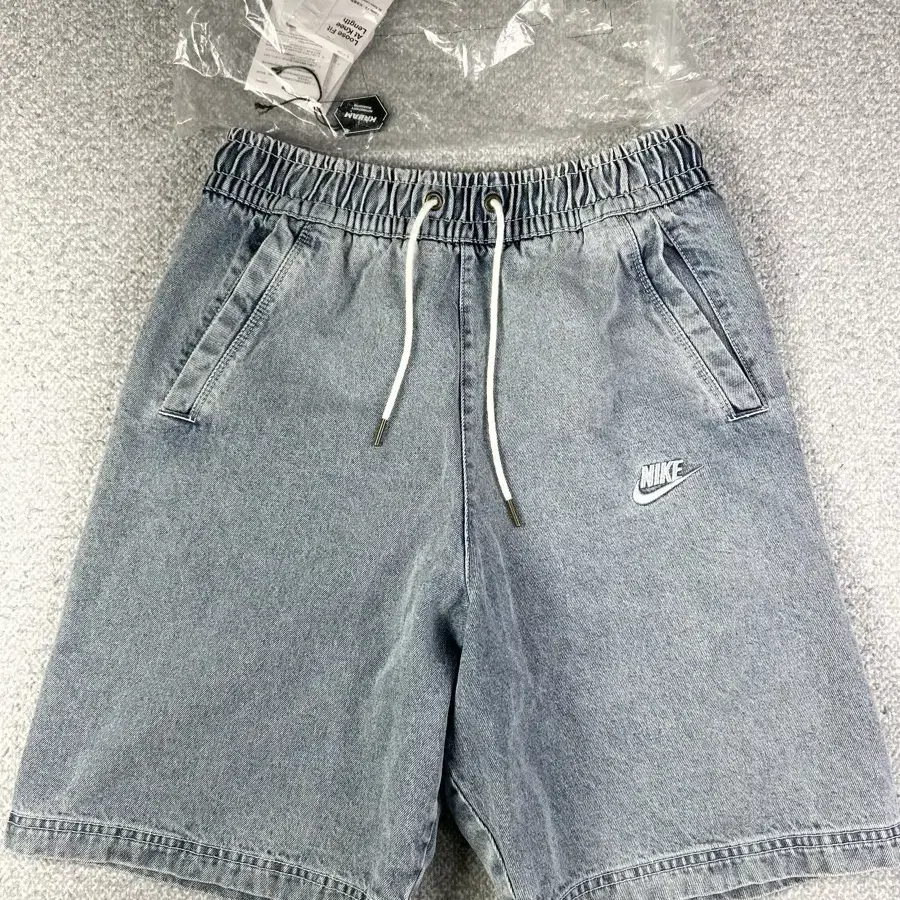 ★NIKE★ (W) NSW DENIM SHORTS LIGHT ARMORY BLUE nike_fd2997-440_04.jpg