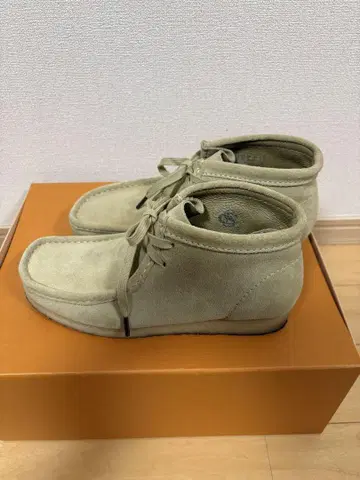 클락스 왈라비 부츠 베이지 clarks