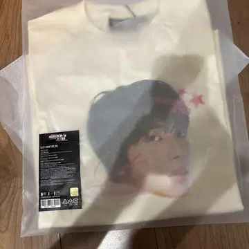 RUNSEOKJIN 티셔츠 M 얼굴 T