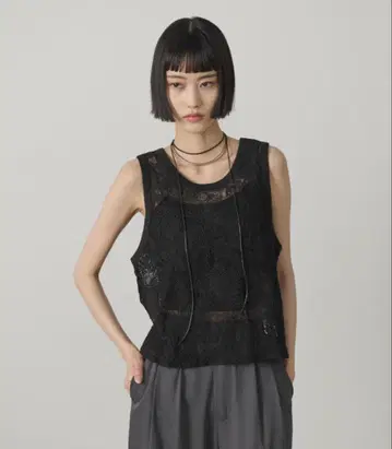 코드 자수 레이스 탱크탑 AIC.