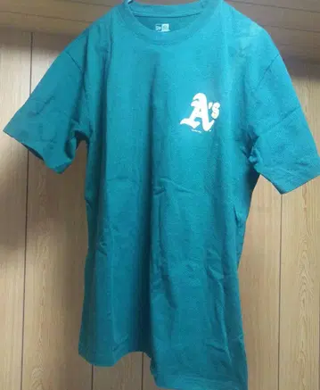 newera 애슬레틱스 티셔츠