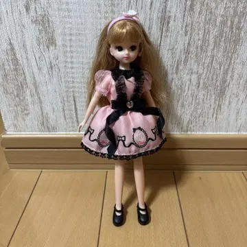 리카짱 인형 핑크 드레스 블랙 신발 포함
