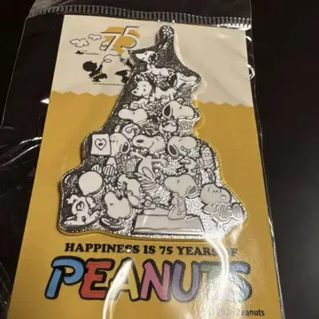 스누피 타운 PEANUTS 75주년 핀 배지 피라미드