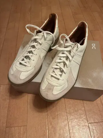 저먼 트레이너 사이즈 41(25.5-26cm)