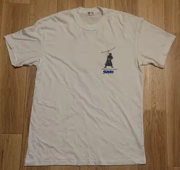 90s 기타와 검, 스모 티셔츠 화이트