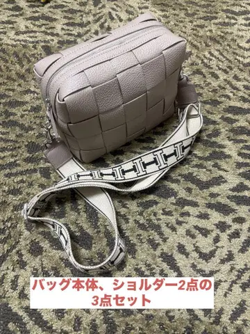 IACUCCI 베르타 S 가죽 숄더백
