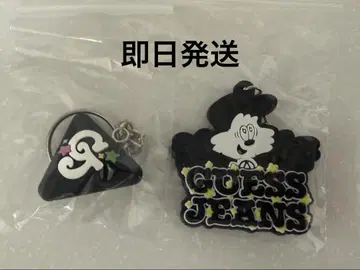 VERDY x GUESS JEANS GIFT SHOP 키링 2개