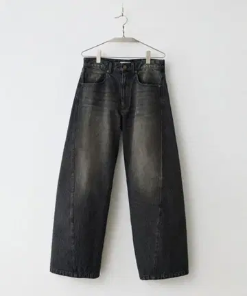 "새상품급" VINTAGE WASHED CURVED DENIM