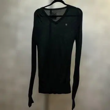 DRESSCAMP 블랙 V넥 긴팔 니트