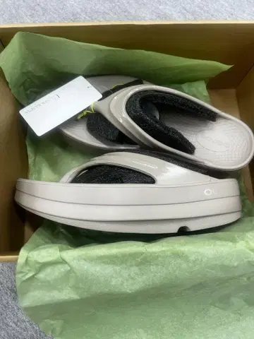 OOFOS 우포스 OOmega 23cm 새상품