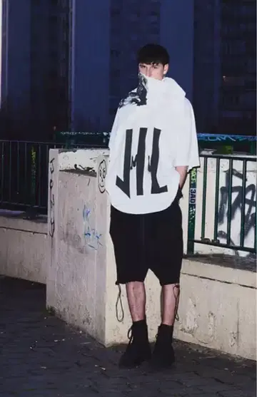 NILoS 닐스 Jesse Draxler 반팔 티셔츠