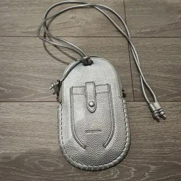 ADD CULUMN 실버 숄더백