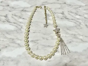 GRACE CONTINENTAL 펄과 별 모양 참 목걸이