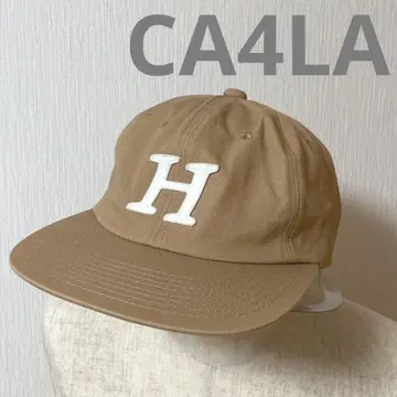 CA4LA HOLIDAY 베이지 H 자수 야구 모자