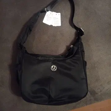 Lululemon 블랙 숄더백