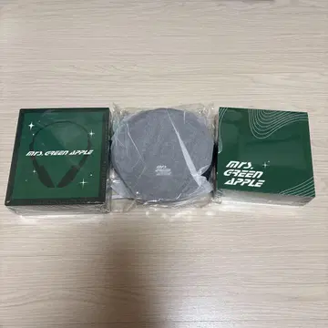 Mrs. GREEN APPLE CD 플레이어 및 헤드폰