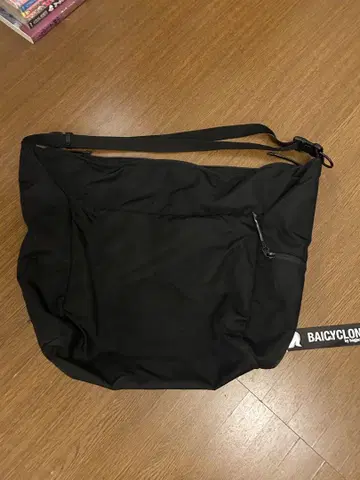BAICYCLON 블랙 숄더백