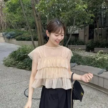 튤 프릴 프렌치 슬리브 탑 hinari