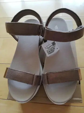 로페피크닉 샌들