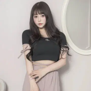 pium 바이컬러 테이프 티셔츠 5,6장 도서 사진 있음 팬츠 없음