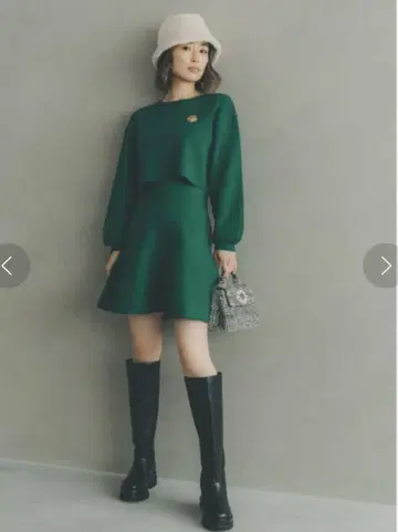 스나이델 미니 플레어 스커트 SET UP