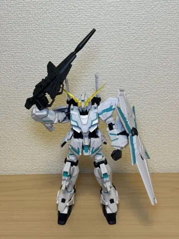 GUNDAM UNIVERSE RX-0 UNICORN GUNDAM