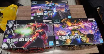 새상품 미조립 HG 레오루 & 레오스 & 레온