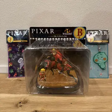 PIXAR 미스터 인크레더블 피규어와 러버 참 세트