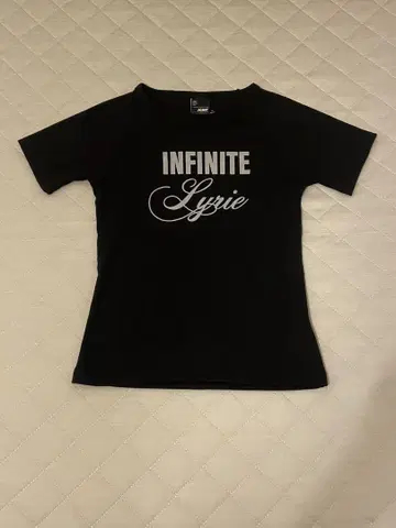 로고 티셔츠