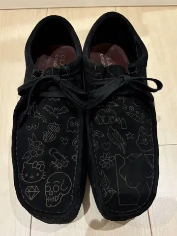 클락스 왈라비 clarks 아메트라 문신 낙서 야마다 렌 씨