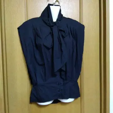 COCODEAL 리본 포함 블랙 뷔스티에