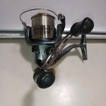 새상품급 SHIMANO AERNOSXT2500SDH 시마노 더블 핸들