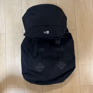NEWERA 랙색 35L 블랙