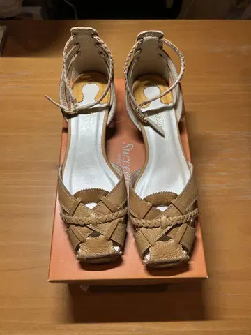 BARCLAY (버클레이) 천연 가죽 샌들 베이지 24cm