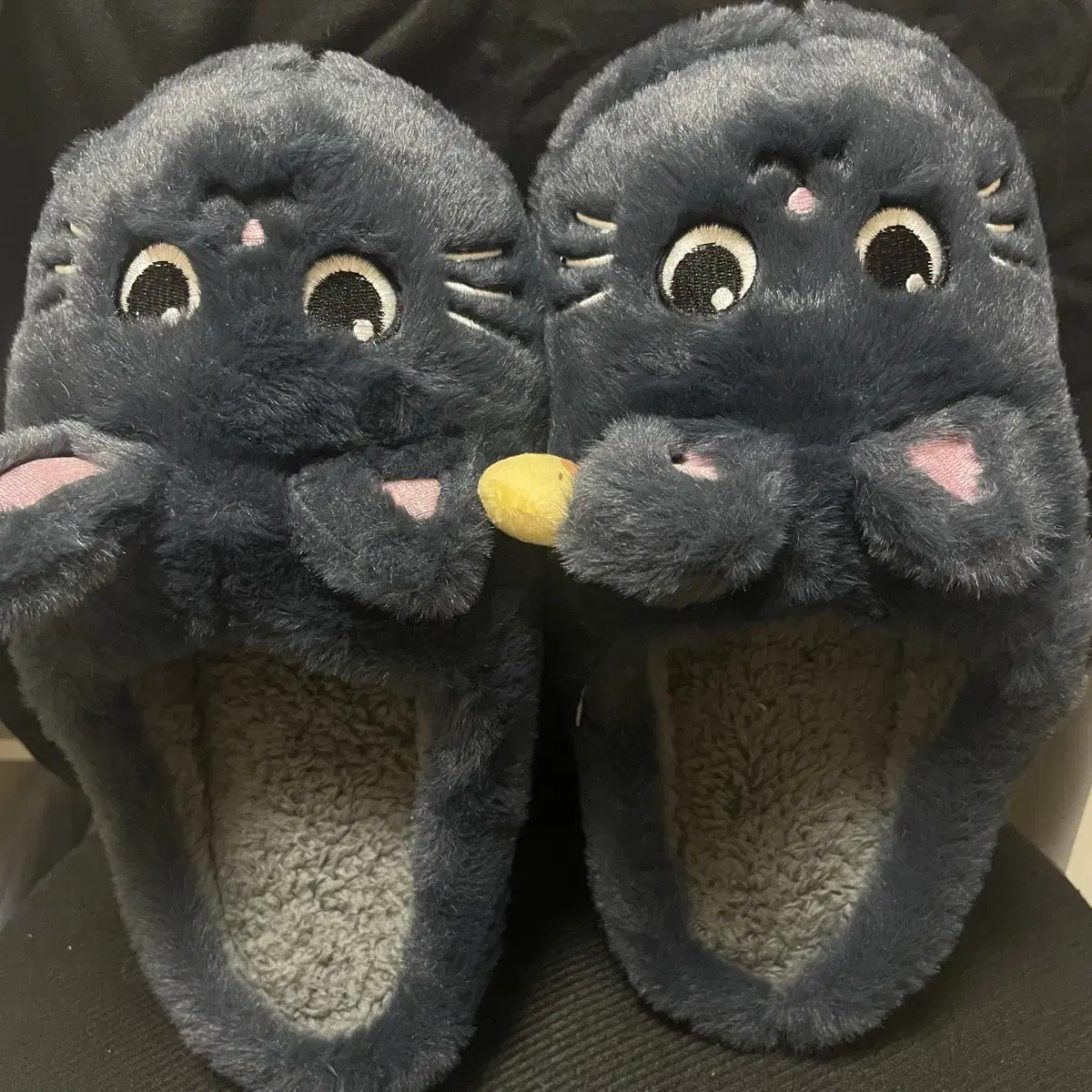 RIIZE | 라이즈 Riize Wonbin Long Legs Tonyangdeok Keyring on