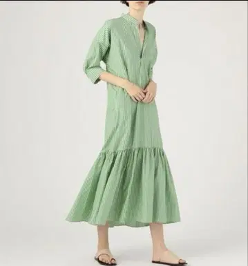 맥피 투모로우랜드 원피스 size36