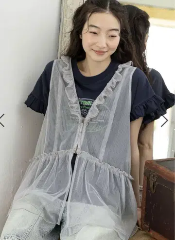 새상품 니코앤드 모듬 프릴 튤 베스트 라이트 그레이