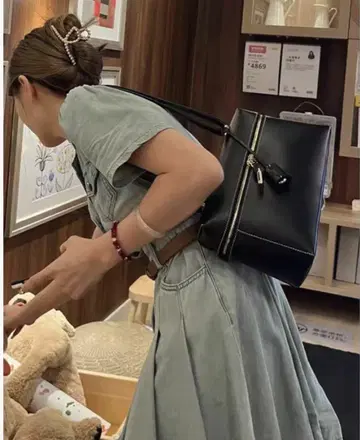 새상품 천연 가죽 백 고급 천연 가죽 컨디션 최상 파티 핸드백 숄더백