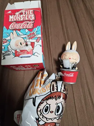 러브 POP MART The Monsters 코카콜라 시리즈