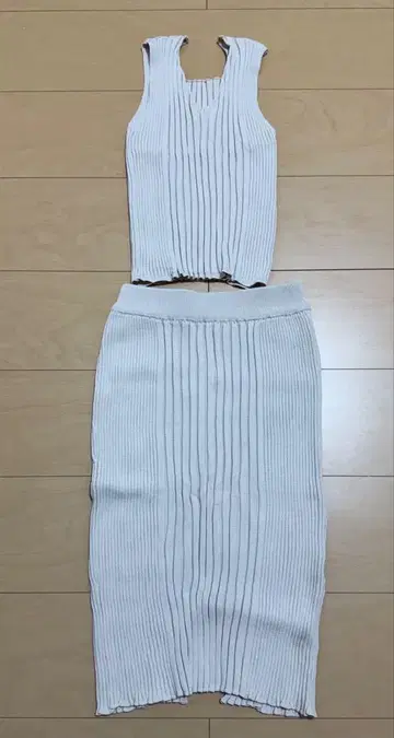 앰비언트 리브 니트 베이지 셋업