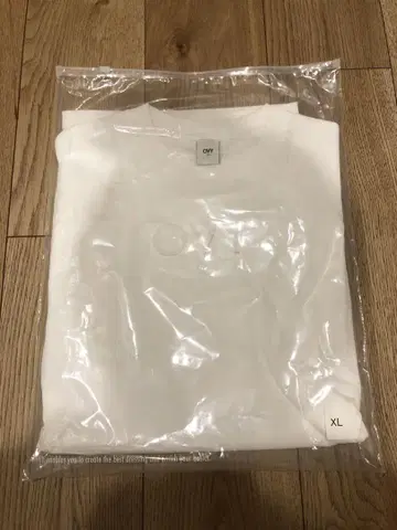 OVY 팩 티셔츠 미사용 새상품