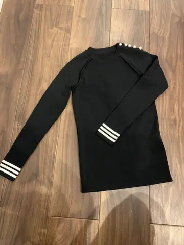 borders at balcony 니트 36 이번 주에만 게재 예정